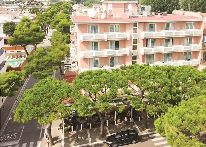 Cheap hotel: Hotel D'Annunzio